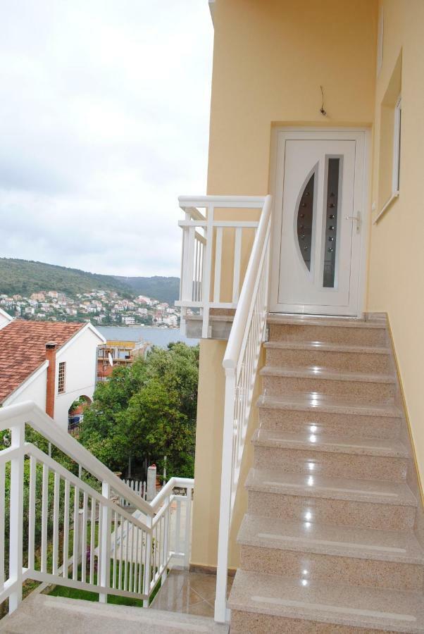 Ciovo Apartments Trogir Exteriör bild